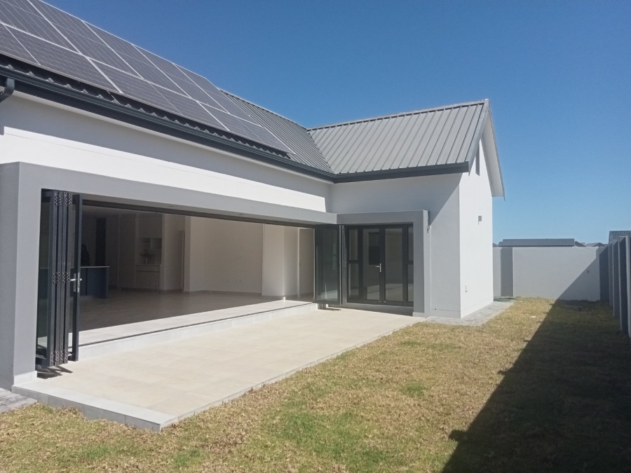 To Let 3 Bedroom Property for Rent in Le Grand Golf Estate Western Cape